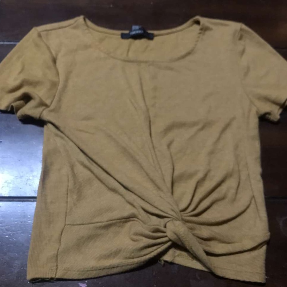 Cute tied crop top